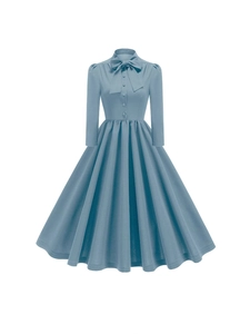 Robe vintage à manches longues avec nœud papillon et jupe plissée en bleu Morandi