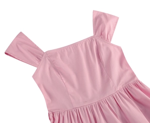 Detail of light pink sleeveless dress with square neckline and pleated shoulder straps