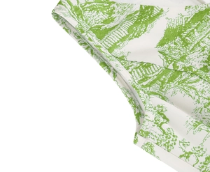Détail de l'imprimé toile de jouy verte et des coutures sur tissu blanc