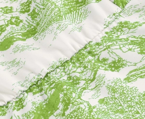 Détail du tissu imprimé Toile de Jouy vert avec texture de couture plissée fine