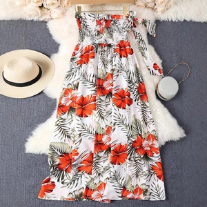 Robe longue bustier imprimé tropical avec buste élastique et ceinture à nouer