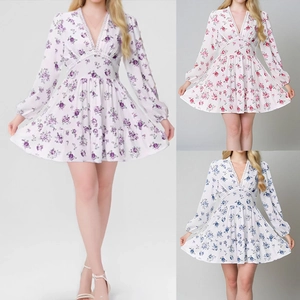 Sweet floral print V-neck dress with lace details and tiered skirt in three colors