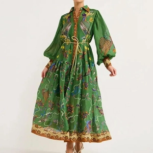 Robe bohème vert foncé avec manches lanternes et imprimé floral pour femme