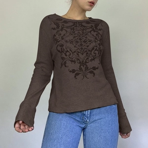 Brown waffle knit long sleeve T-shirt with vintage baroque print and round neck collar