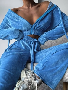 Survêtement en velours bleu ciel pour femme avec sweat à capuche court et pantalon large