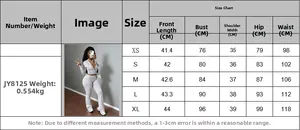 Tableau des tailles détaillé pour ensemble en tricot femme avec sweat et pantalon