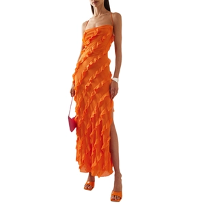 Robe longue moulante orange vif élégante avec volants et fente latérale haute