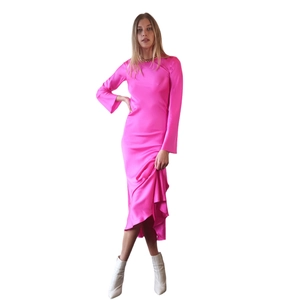 Robe mi-longue élégante en satin rose fuchsia à manches longues et coupe sirène