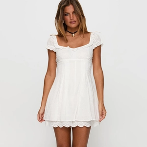 Women White Eyelet Lace Mini Dress Swiss Dot Puff Sleeve Square Neck Backless Summer Slim Fit Vacation Party Mini Dress