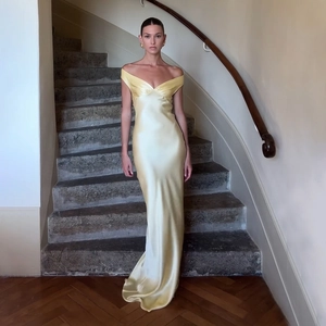 Elegant Satin Off-The-Shoulder Evening Dress Backless Pleated Slim Fit Maxi Gown For Party Wedding Guest Women Dress