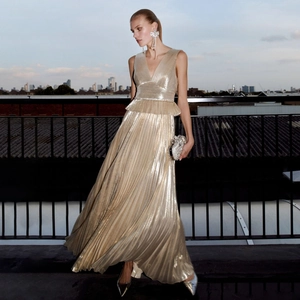 Women Elegant Metallic Gold Deep V-Neck Pleated Maxi Dress Sleeveless High Waist Peplum Evening Gown For Wedding Party Banquet