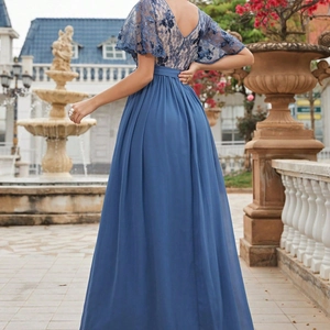 Elegant blue short sleeve evening dress with lace embroidery and long chiffon skirt
