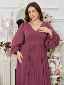 Abito lungo elegante in chiffon viola con scollo a V e maniche a lanterna a pieghe