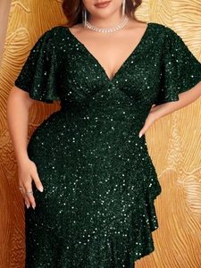 Detail of dark green sequin V-neck evening dress with elegant butterfly short sleeves