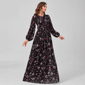 Robe longue élégante en mousseline fleurie à manches lanternes et taille élastique
