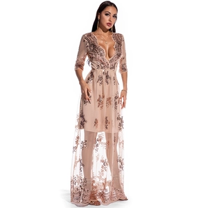 Robe à paillettes élégante à col en V profond, manches longues et jupe longue en mesh