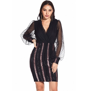 Robe courte sexy noire col V avec manches en tulle et jupe à rayures pailletées