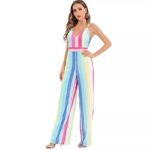 Tuta sexy a righe arcobaleno con paillettes, scollo a V e pantaloni lunghi eleganti