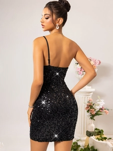 Sexy black sequined backless mini dress with spaghetti straps for elegant evening parties