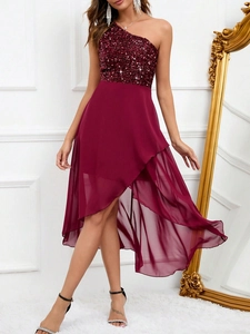 Elegant one-shoulder wine red sequin dress with irregular flowing chiffon hemline