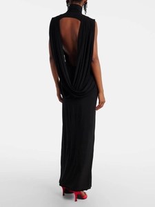 Robe longue noire élégante dos nu en tricot avec drapé sophistiqué et coupe moulante