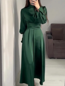Robe Longue Élégante en Satin pour Femmes Manches Longues Col Haut Manches Lanterne Taille Cintrée Ligne A Robe de Soirée Formelle