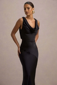 Elegante abito in raso nero con raffinato scollo a cappuccio e silhouette a sirena elegante