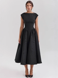 Minimalist black sleeveless midi dress with a backless design and elegant pleated skirt