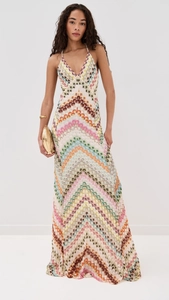 Robe longue à décolleté plongeant avec imprimé vagues coloré et texture crochet bohème