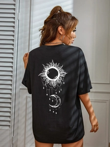 T-shirt noir oversize avec imprimé bohème soleil et lune dans le dos pour femme