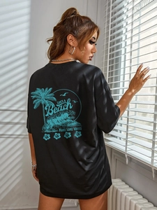 Damen Oversize T-Shirt in Schwarz mit Life's a Beach Print auf der Rückseite