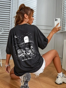 T-shirt noir oversize en coton avec motif de lune et squelette imprimé au dos