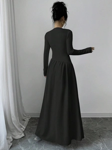 Elegantes schwarzes Damen-Maxikleid mit langen Ärmeln, schmaler Passform und A-Linien-Rock