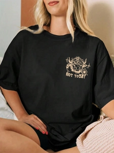 Vue détaillée du T-shirt en coton avec motif de vache d'Ecosse et texte NOT TODAY