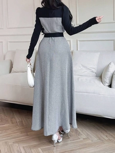 Elegant long-sleeve tweed patchwork maxi dress with square neck and black waist belt