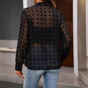 Chemisier femme noir semi-transparent à manches longues avec motifs pois 3D relief