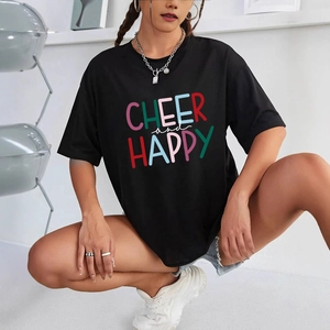 T-shirt noir décontracté pour femme avec col rond et imprimé lettres CHEER and HAPPY