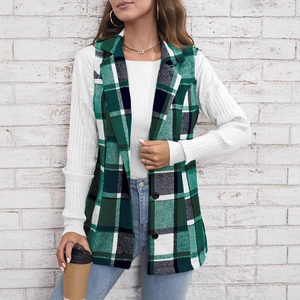 Veste longue sans manches à carreaux verts avec col à revers et boutonnage simple
