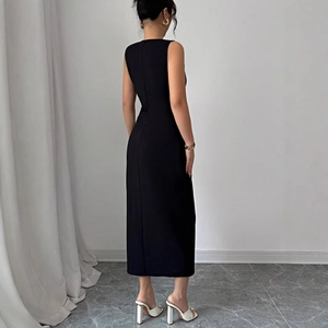 Elegantes schwarzes ärmelloses Midi-Bodycon-Kleid für Damen mit schlichter Rückansicht