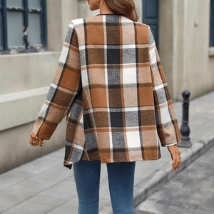 Chemise à carreaux oversize pour femme avec motif écossais marron et noir style urbain