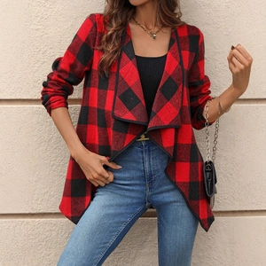 Gilet à carreaux buffalo rouge et noir pour femme avec col cascade et manches longues