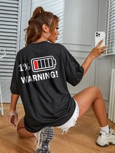 T-shirt noir décontracté pour femme avec impression d'avertissement de batterie au dos