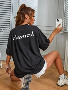 Damen Oversize T-Shirt in Schwarz mit Classical-Rückenprint im lässigen Streetwear-Stil