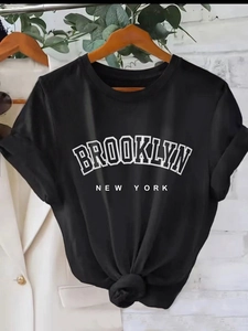 Women's Casual Polyester T-Shirt Brooklyn New York Print Round Neck Short Sleeve Top With Knot Hem Fashion Summer Tee