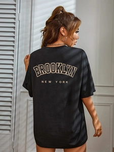 Oversized zwart t-shirt met Brooklyn New York-print en vintage streetwearstijl