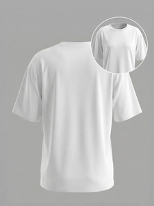 Détails du t-shirt blanc à col rond et manches courtes montrant la texture du coton doux