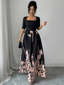 Elegante abito con scollo quadrato, corpino nero e gonna a trapezio con fiori rosa