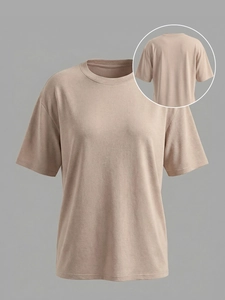 Détail recto-verso d'un t-shirt femme en coton beige à col rond et manches courtes
