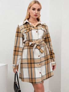 Women plaid long-sleeve shirt dress with belt and double chest pockets for autumn fashion