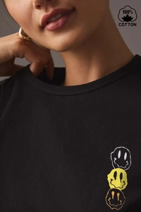 Women's 100% cotton black T-shirt with creative triple heart smiley face print